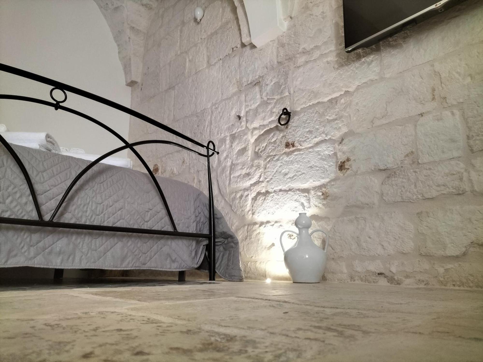 Hotel Le Tre Alcove Ceglie Messapica Esterno foto
